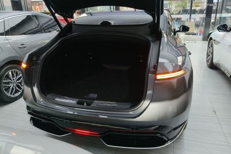 Used Avatr 06 2025 Ultra Pure Electric Edition Trunk