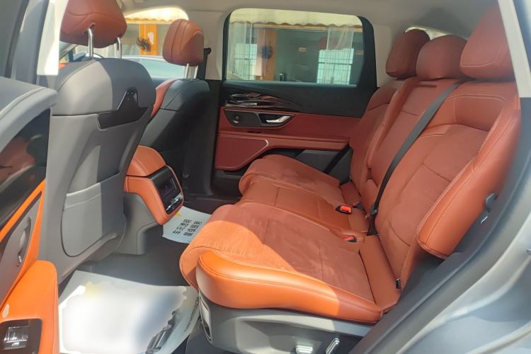 Used Lincoln Nautilus 2023 2.0T All-Wheel-Drive Zunrui Hybrid Version Left Rear Seat