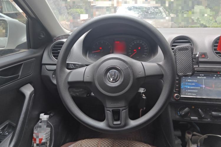 Used Volkswagen Jetta 2015 1.6L Manual Fashion Edition
