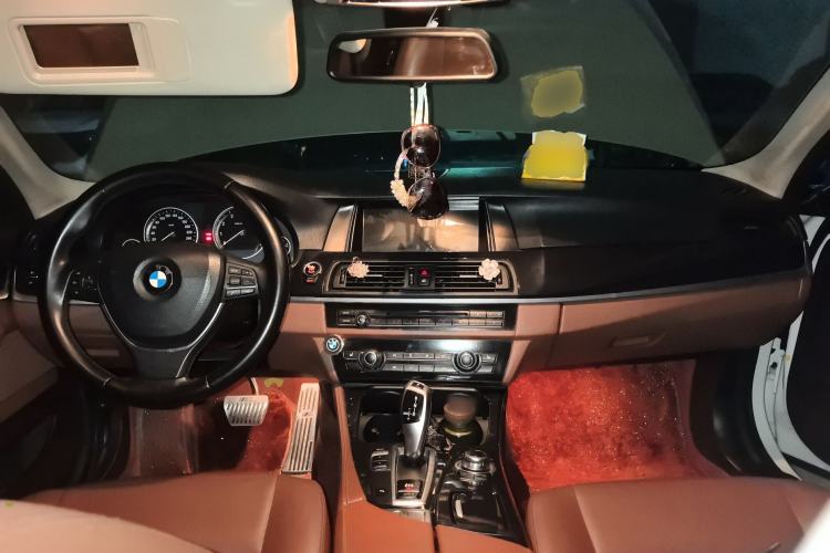 Used BMW 5 Series 2017 520Li Elegant Edition
