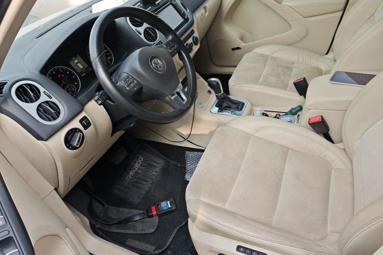 Used Volkswagen Tiguan L 2013 2.0 TSI Automatic All-Wheel-Drive Flagship Edition