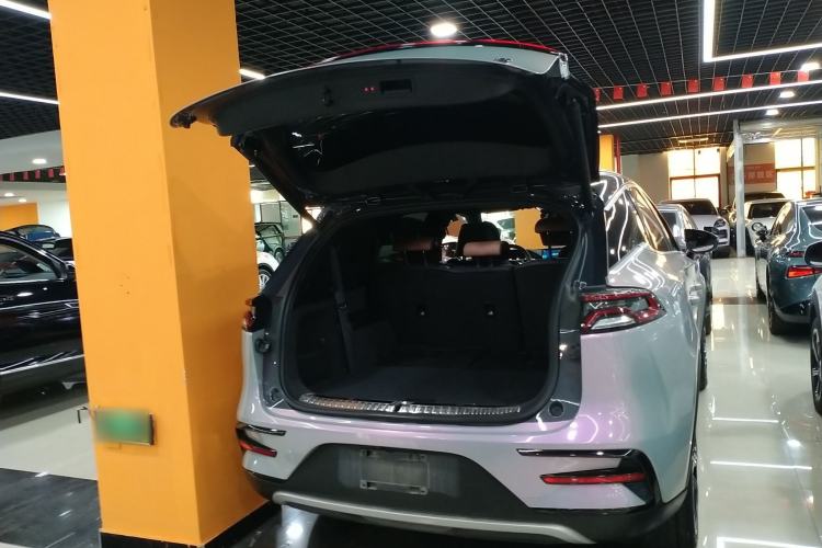 Used BYD Tang New Energy 2021 DM-i 112KM Prestige Model Trunk