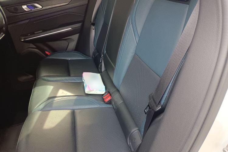 Used Lynk & Co 05 2022 2.0T Two-Wheel Drive Shine Halo
