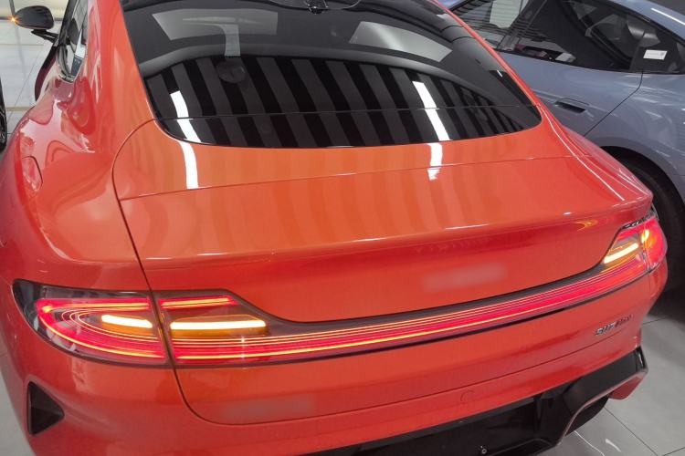 Used Xiaomi Auto SU7 2024 Four-Wheel Drive Ultra-Long Range Advanced Intelligent Driving Max Edition Rear