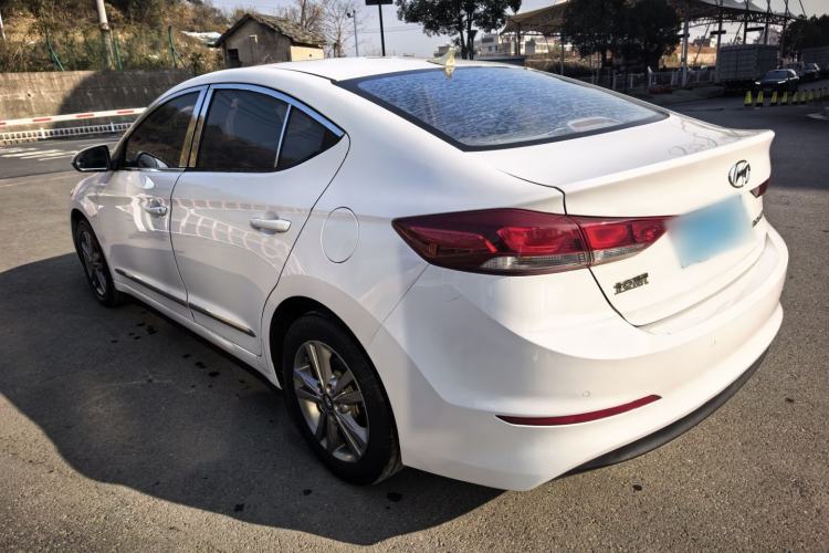 Used Hyundai Elantra (6th Generation / Lingdong) 2016 1.6L Manual ZhiXuan · Dynamic Model
