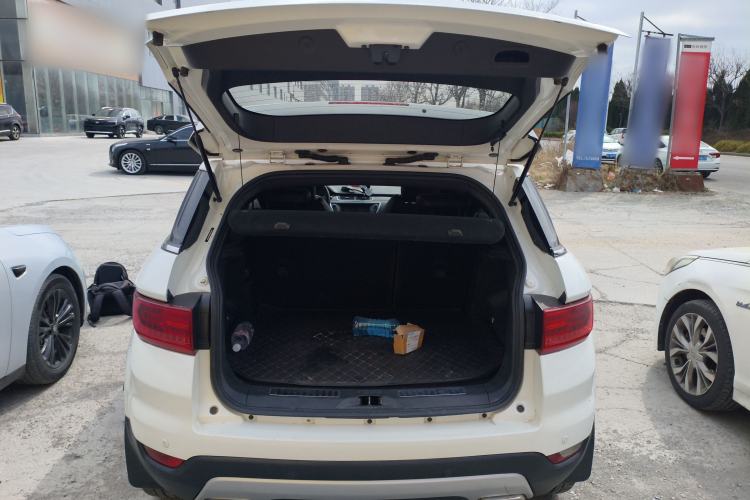 Used Land X7 2015 2.0T Panoramic Prestige Edition
