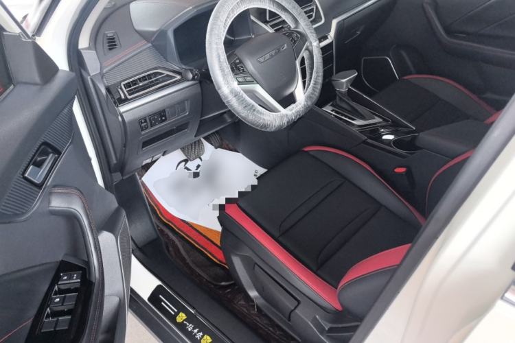 Used Venucia T60 2020 1.6L CVT Smart Drive Version China VI Standard
