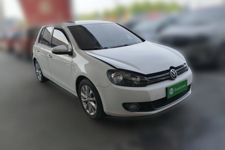 Used Volkswagen Golf 2012 1.6L Automatic Comfort Model Front Right 45 Deg