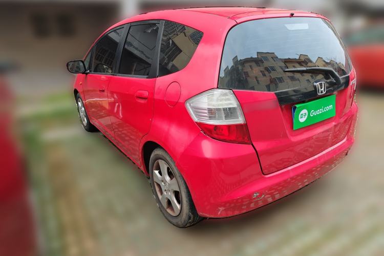 Used Honda Fit 2008 1.5L manual luxury version
