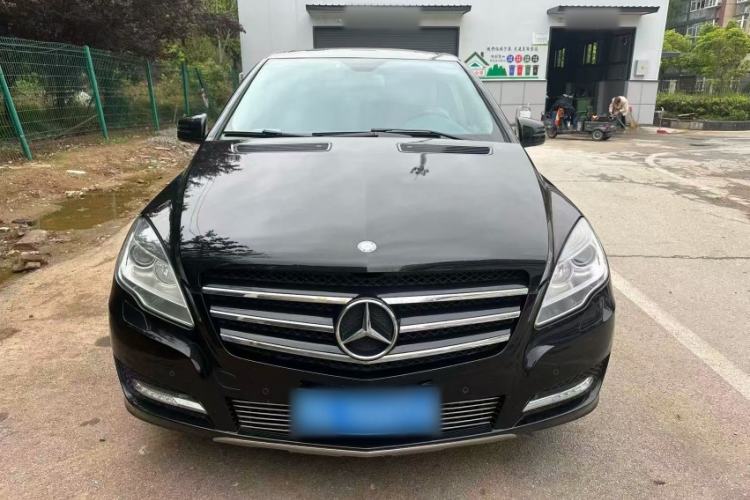 Used Mercedes-Benz R-Class 2017 R 320 4MATIC Business Edition Prestige Model
