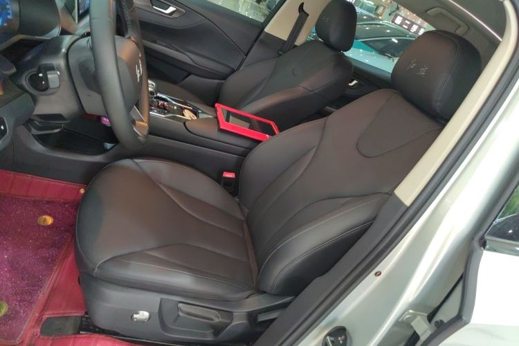 Used Hongqi E-QM5 2022 431 km Charge & Enjoy Edition