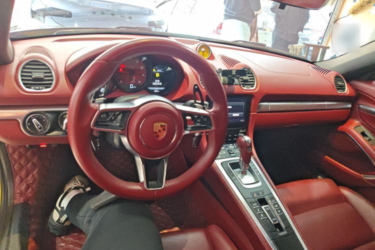 Used Porsche 718 2018 Boxster 2.0T
