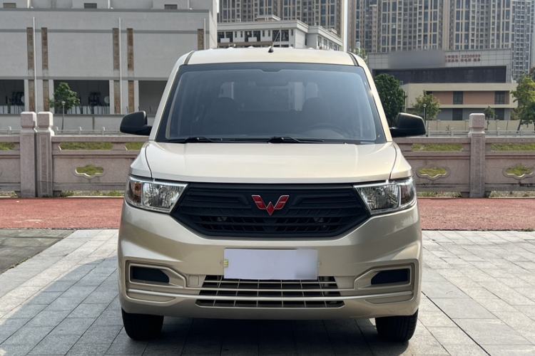 Used Wuling Hongguang V 2022 1.5L Jingqu Edition Electric-Assist LAR Exterior 9