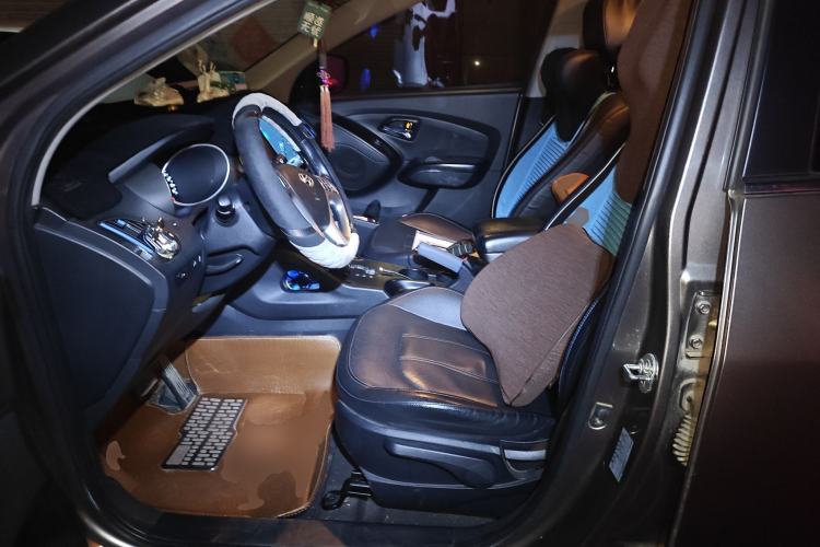 Used Hyundai ix35 2015 2.0L Automatic 2WD Smart Type China IV