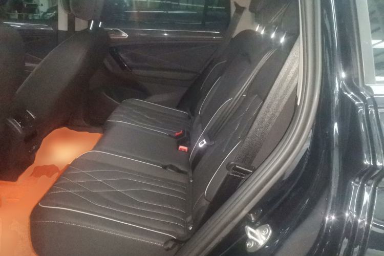 Used Volkswagen Tiguan L 2023 330TSI Automatic Two-Wheel Drive R-Line Enjoyment Edition