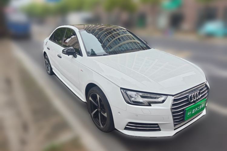 Used Audi A4L 2017 Plus 40 TFSI Ambition Model Front Right 45 Deg