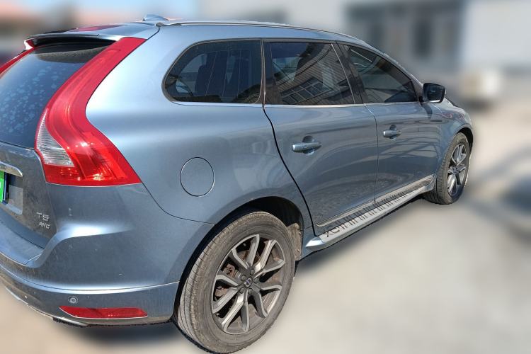 Used Volvo XC60 2017 T5 AWD Smart Upgrade Edition
