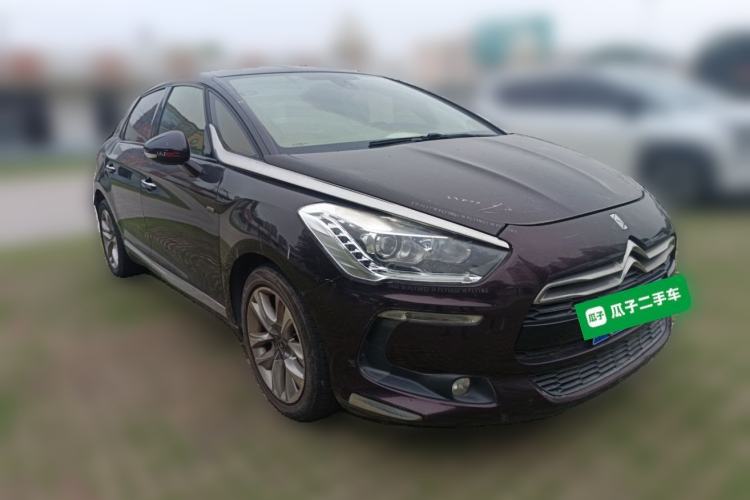 Used DS 5 2014 1.6T Luxury Edition THP160 Front Right 45 Deg