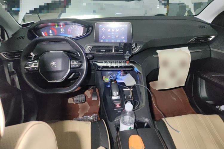 Used Peugeot 4008 2018 350THP Elite Edition Center Console