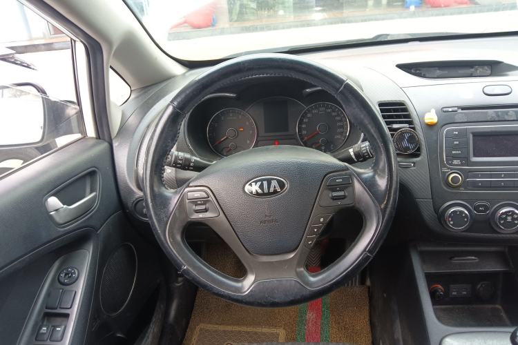 Used Kia K3 2015 1.6L Manual GLS Steering Wheel