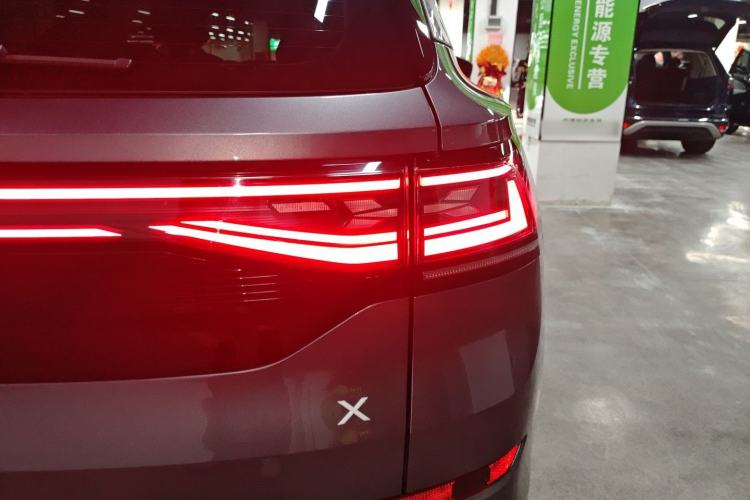 Used Volkswagen ID.6 X 2023 Ultra-Intelligent Long-Range Version