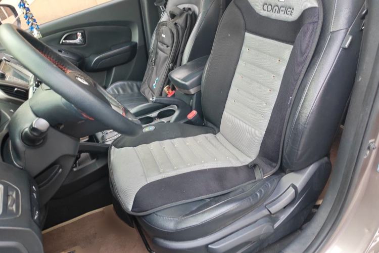 Used Hyundai ix35 2013 2.0L Automatic Two-Wheel Drive Smart GLS China IV Standard