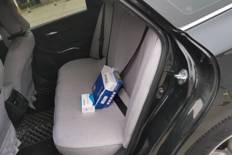 Used Toyota Avalon 2019 2.5L Ambition Version China VI Standard Left Rear Seat