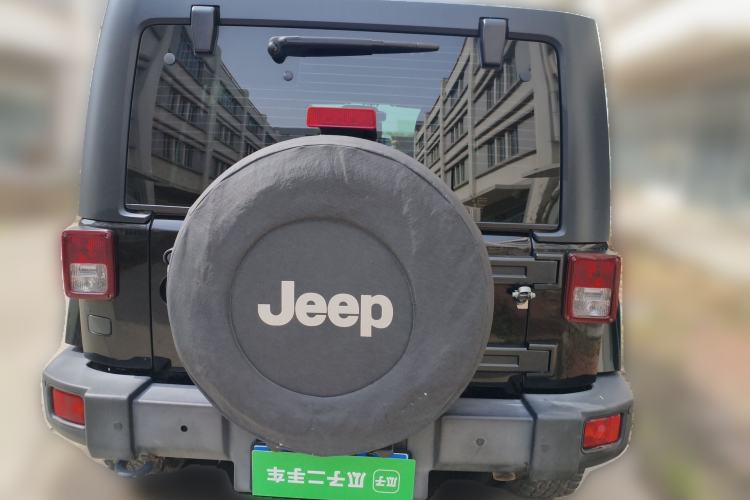 Used Jeep Wrangler 2017 3.0L Sahara Four-Door Comfort Edition
