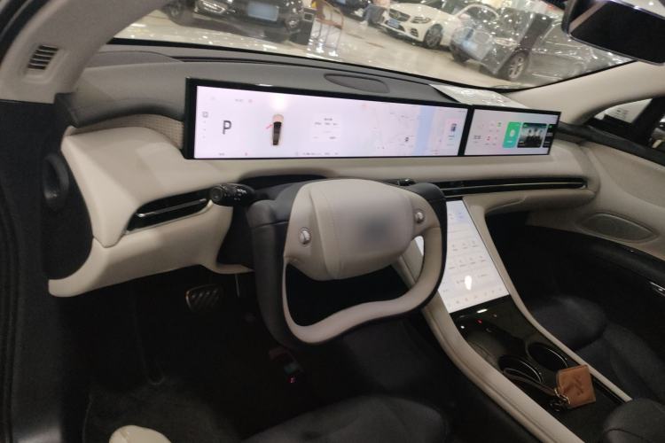 Used IM LS7 2023 90 kWh Elite Rear-Drive Version