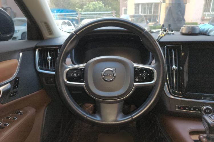 Used Volvo S90 2020 T5 Zhiyi Luxury Edition
