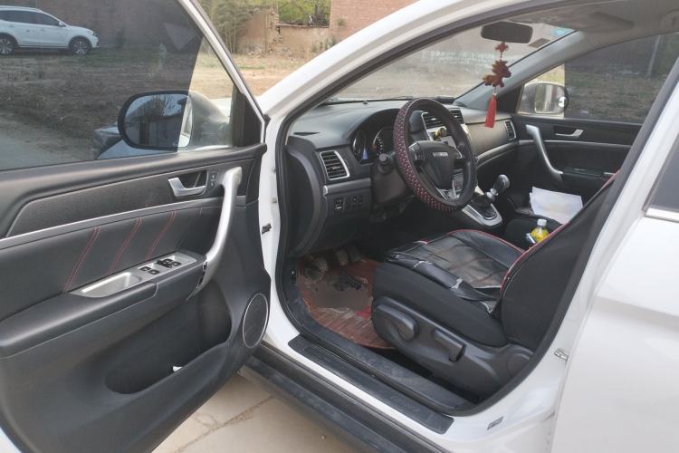 Used Haval M6 2019 1.5T Manual Two-Wheel Drive Urban Version China VI Standard Driver Seat