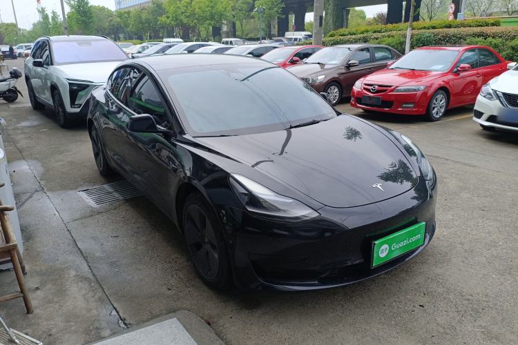 Used Tesla Model 3 2022 Rear-Wheel-Drive Version Front Right 45 Deg