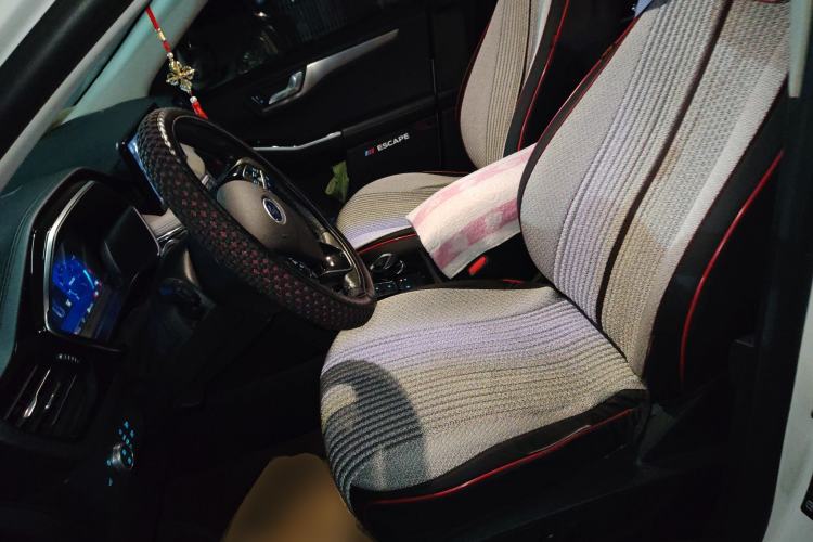 Used Ford Escape 2020 EcoBoost 245 Four-Wheel Drive Luxury Edition Left Front Seat