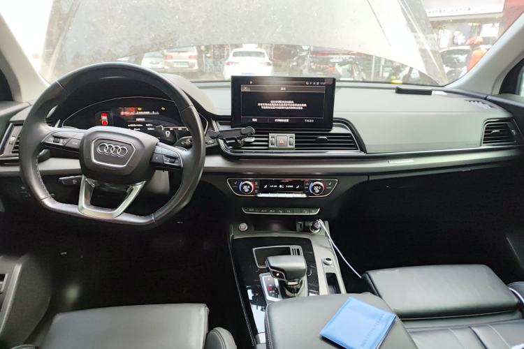 Used Audi Q5L 2022 40T Luxury Dynamic Model