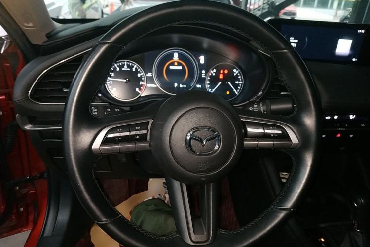 Used Mazda Mazda 3 Axela 2020 1.5L Automatic Luxury Version
