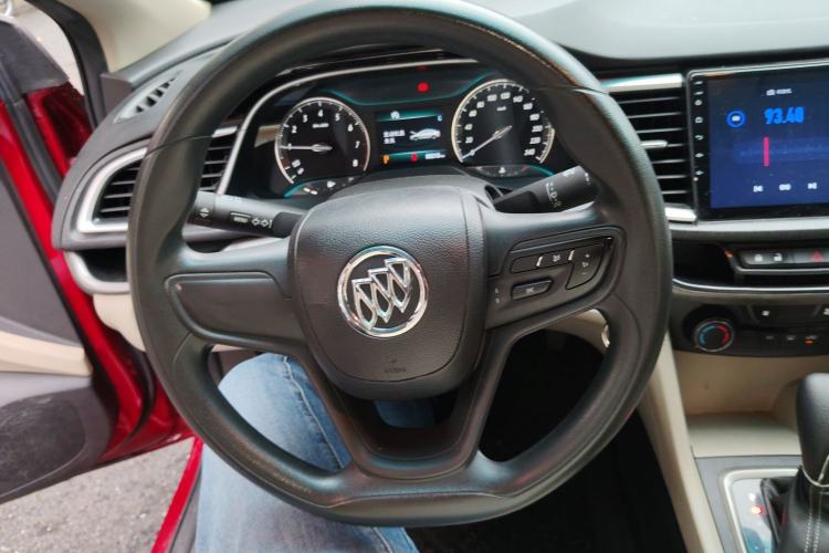 Used Buick GT 2015 15N Automatic Elite Version Steering Wheel