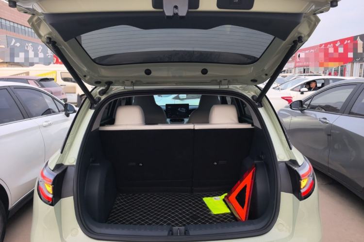 Used Geely Galaxy Geome 2025 UP 410km Exploration+ Edition Trunk