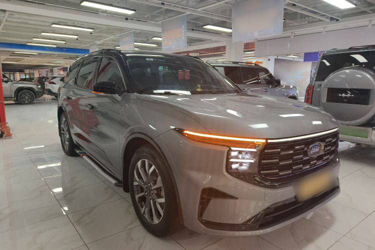 Used Ford Edge 2023 Ford Explorer L 2.0T EcoBoost Four-Wheel Drive 7-Seater Supreme Model Front Right 45 Deg