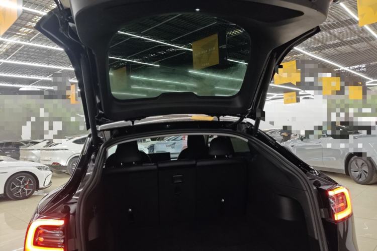 Used Tesla Model Y 2022 Long-Range All-Wheel-Drive Version