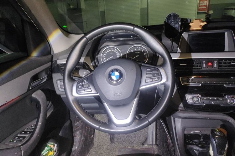 Used BMW X1 2018 sDrive20Li Leading Model Steering Wheel