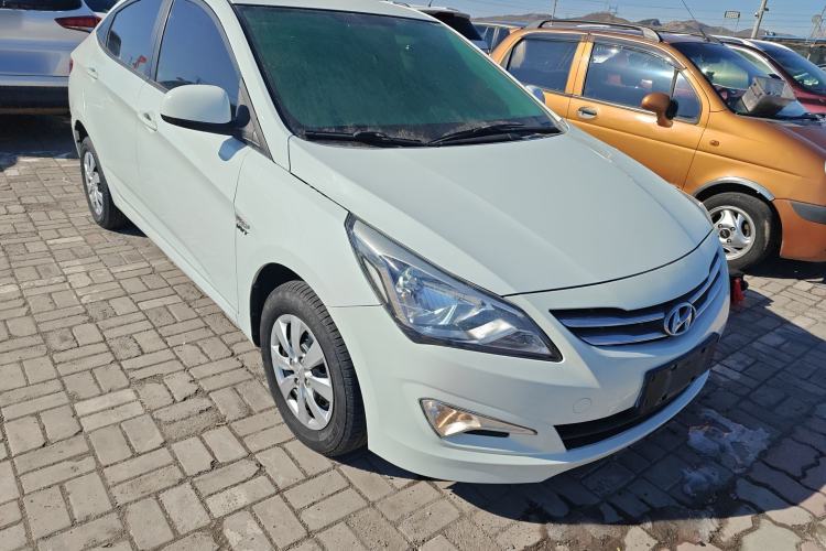 Used Hyundai Verna (older generation) 2014 1.4L Manual Smart GLS Trim
