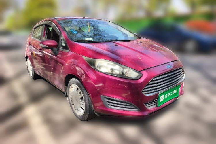 Used Ford Fiesta 2013 Hatchback 1.5L Manual Fashion Edition Front Right 45 Deg