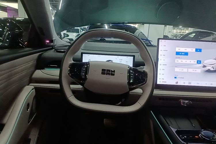 Used Geely Galaxy 8 2025 130km EM-P Starship Edition