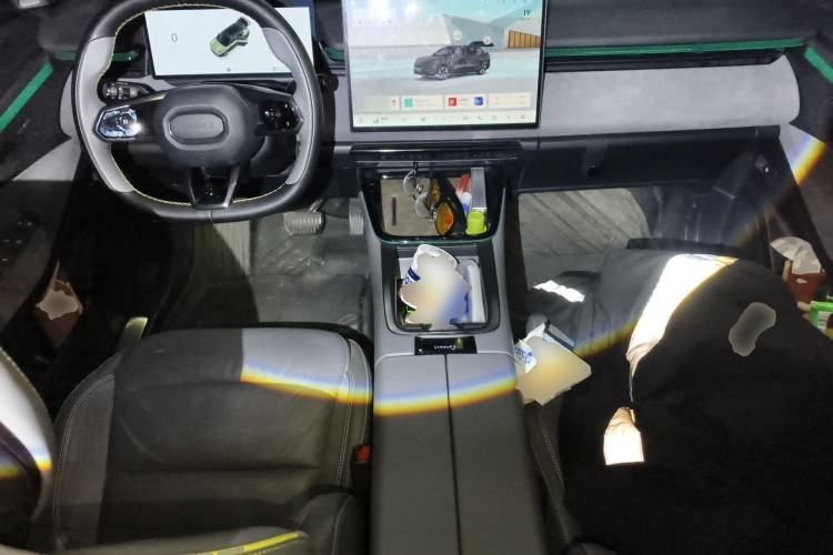 Used Lynk & Co 08 EM-P 2023 120km Long-Range Halo