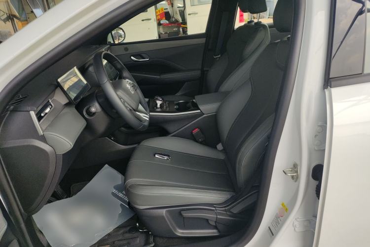 Used BYD Qin PLUS 2025 DM-i Smart Drive 55KM Leading Model Left Front Seat