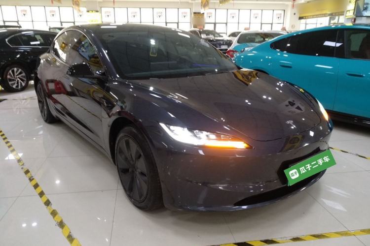Used Tesla Model 3 2023 Rear-Wheel-Drive Version
