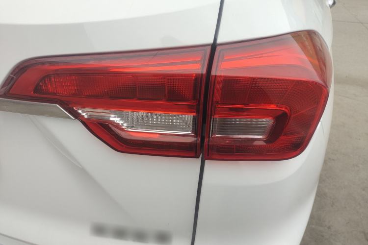 Used Haval M6 2019 1.5T DCT Two-Wheel Drive Value Edition China VI Standard
