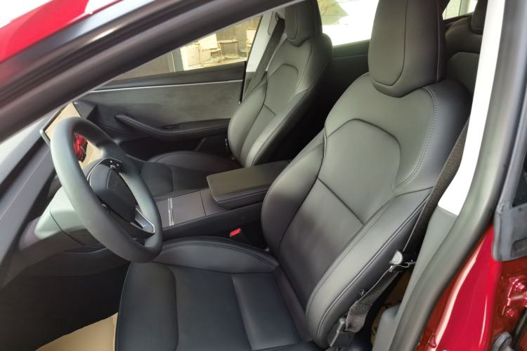 Used Tesla Model 3 2023 Long-Range All-Wheel-Drive Version