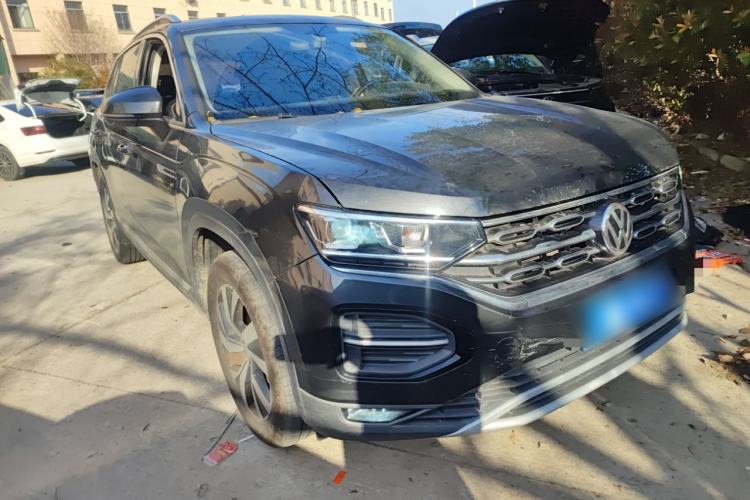 Used Volkswagen Tayron 2020 330TSI Two-Wheel Drive Luxury Smart Connectivity Version Front Right 45 Deg