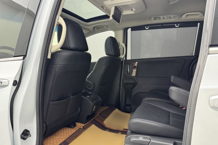 Used Honda Odyssey 2015 Revised Version 2.4L Supreme Edition